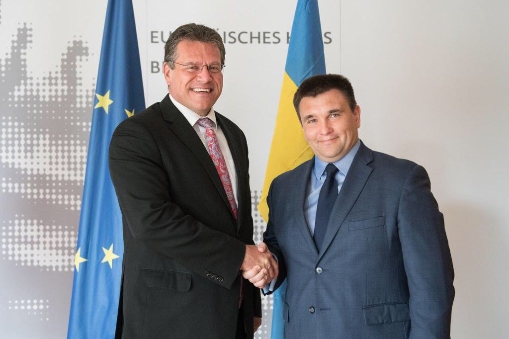 Na zdjęciu Maroš Šefčovič (wiceprzewodniczący Komisji Europejskiej) oraz Pawło Klimkin (Minister Spraw Zagranicznych Ukrainy)