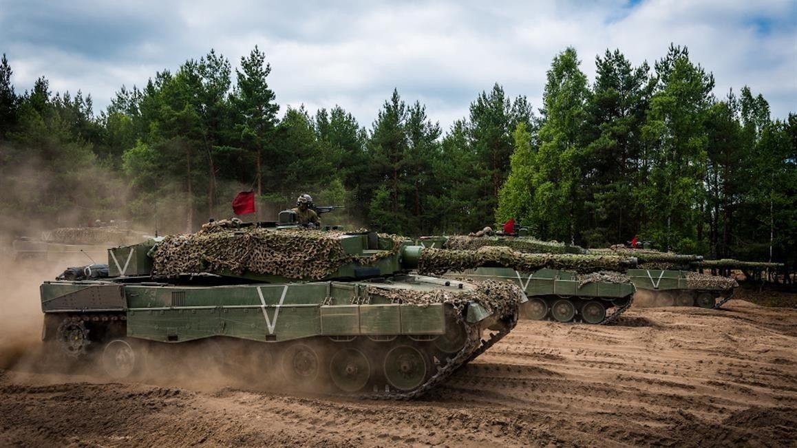 Norweskie czołgi Leopard 2 na ćwiczeniach w Polsce. Ich załogi szkolą się z użyciem symulatorów opracowanych przez polską firmę Autocomp-Management. Fot. Ole-Sverre Haugli, Hæren
