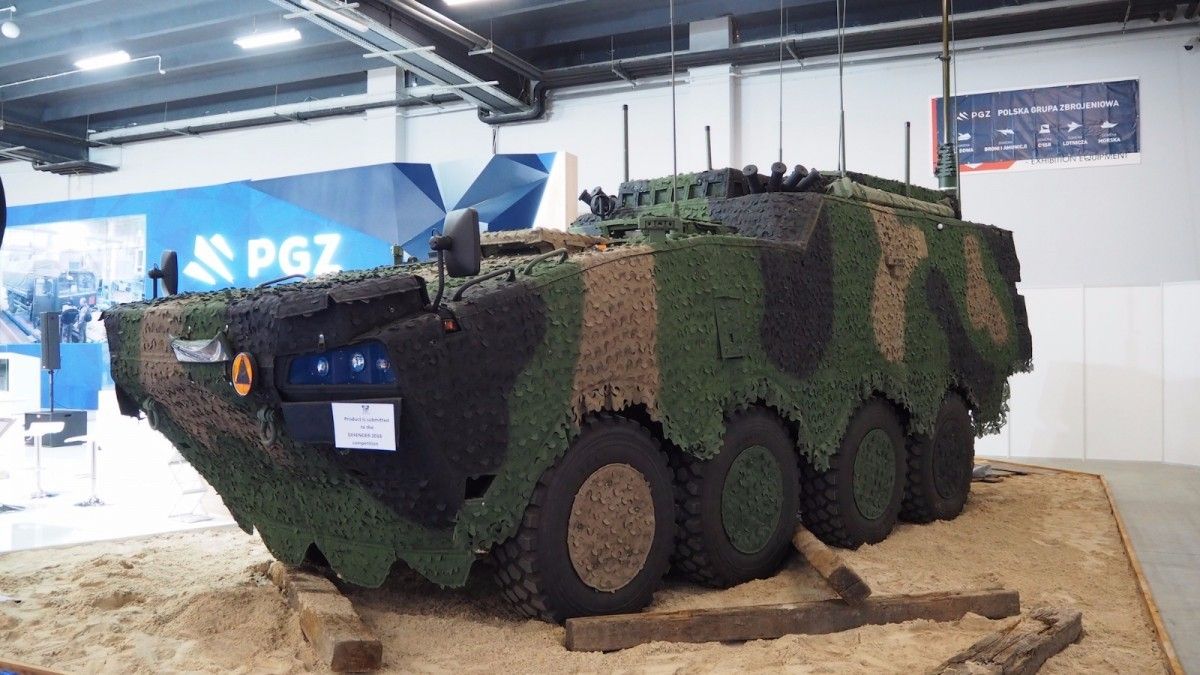 Wóz dowodzenia na bazie KTO Rosomak. Fot. Juliusz Sabak / Defence24.pl