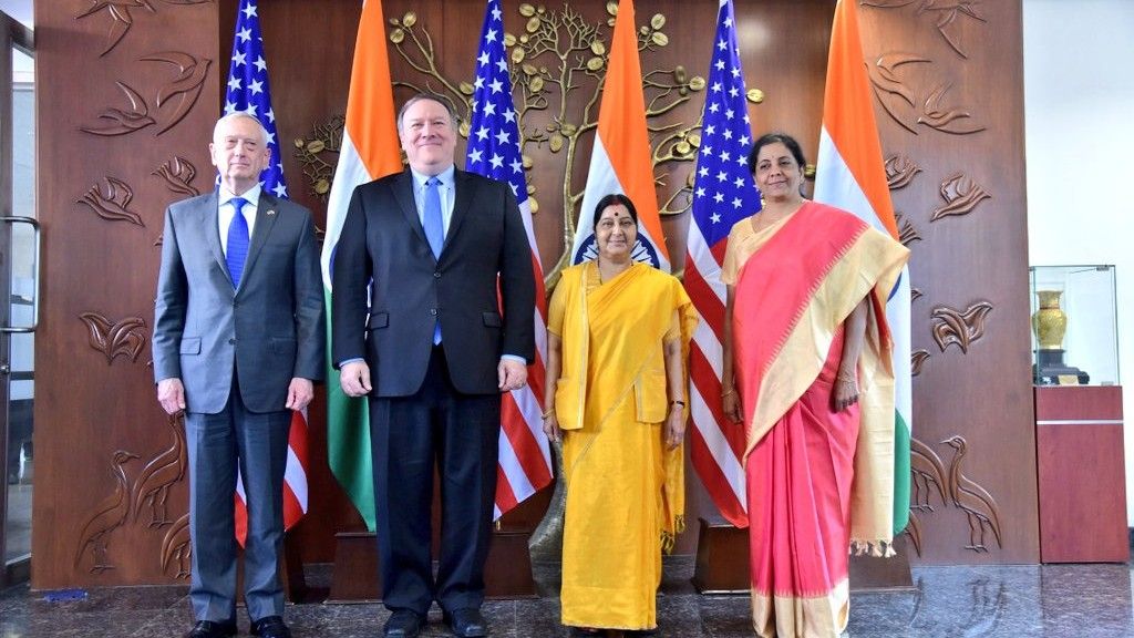 Wizyta przedstawicieli rządu USA w Indiach - od lewej: Sekretarz Obrony USA - James N. Mattis, Sekretarz Stanu - Michael R. Pompeo, Minister Spraw Zagranicznych Indii - Sushma Swaraj, Minister Obrony Indii - Nirmala Sitharaman. Fot. usembassy.gov
