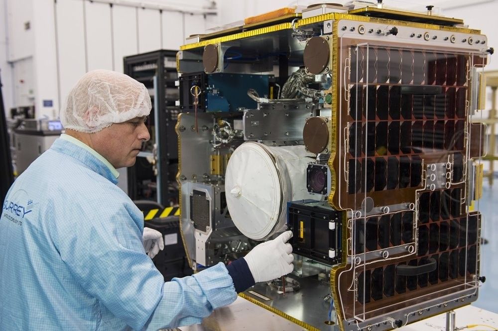 Fot. Surrey Satellite Technology Ltd. / sstl.co.uk