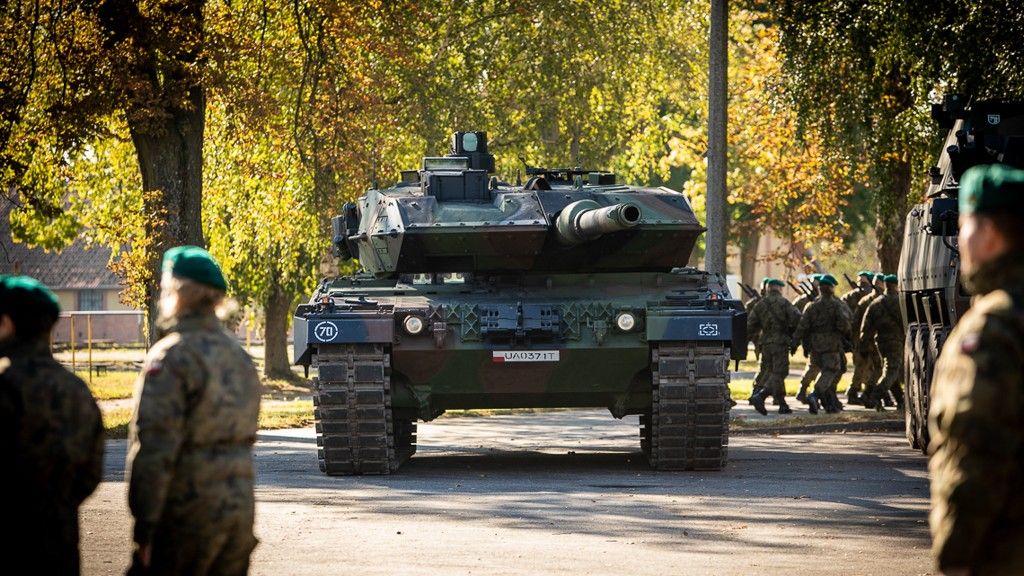 Uroczystość podporządkowania czołgów Leopard w 15 GBZ/ Fot. 15bz.wp.mil.pl / szer. Adrian Jórski, st. szer. Dawid Sofiński