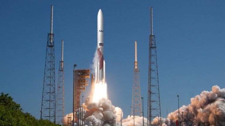 Artystyczna wizja startu rakiety Vulcan Centaur. Ilustracja: ULA
