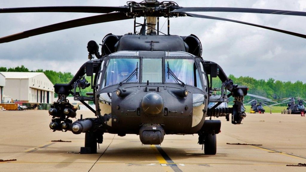 Śmigłowiec MH-60 DAP z systemem LASS/ Fot. Unitech Composites