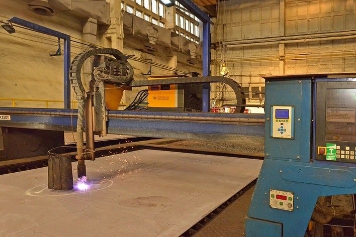 Metal sheet cutting event at Remontowa Shipbuilding. Image Credit: IU.WP.MIL.PL