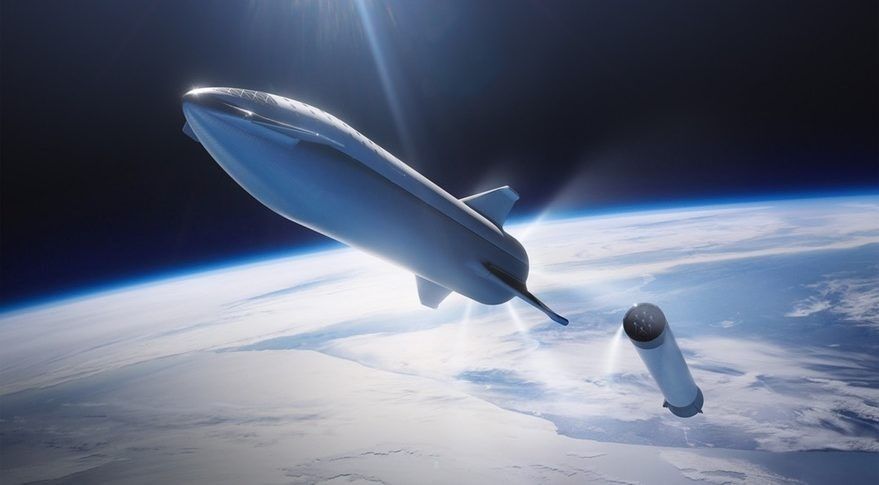 Wizja statku BFS po oddzieleniu od dolnego stopnia rakiety BFR. Ilustracja: SpaceX