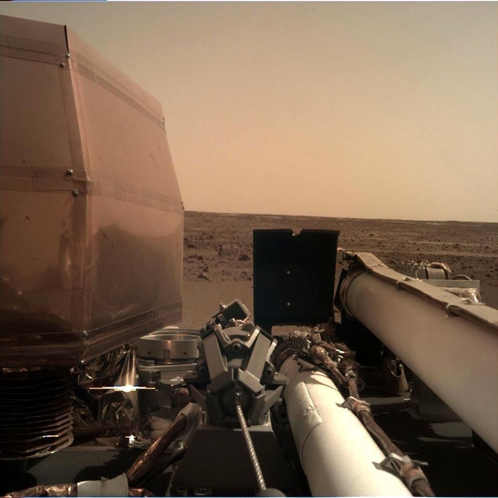 Zdjęcie wykonane przez sondę na powierzchni Marsa. Fot. NASA/JPL-Caltech