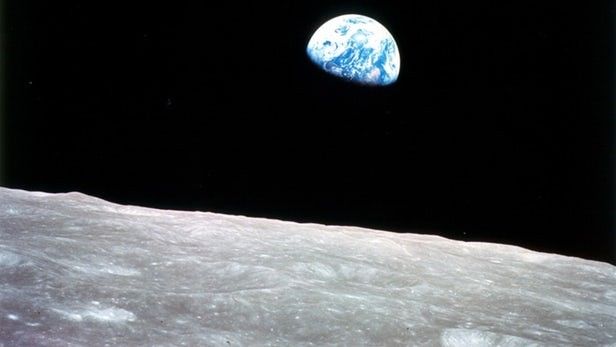 Słynne zdjęcie Ziemi wykonane przez załogę Apollo 8. Fot. NASA