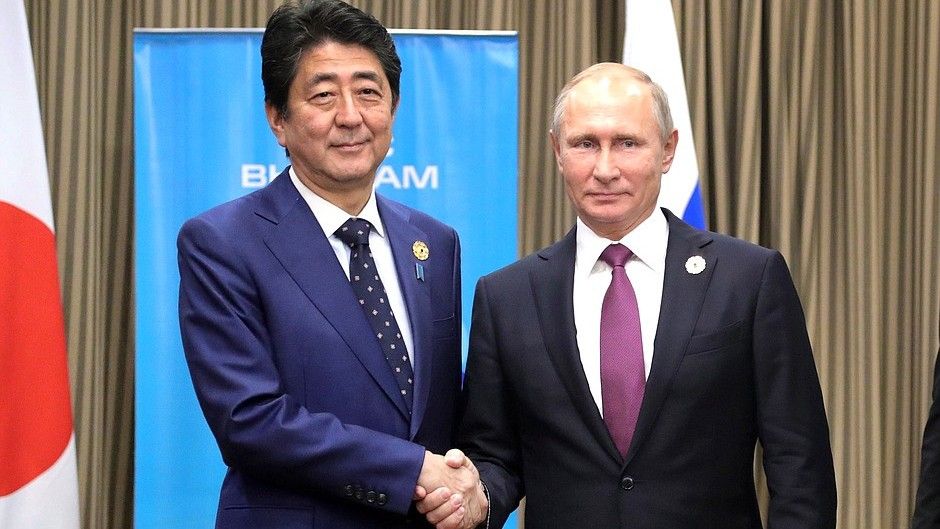 Premier Japonii Shinzo Abe i prezydent Rosji Włądimir Putin / Fot. kremlin.ru