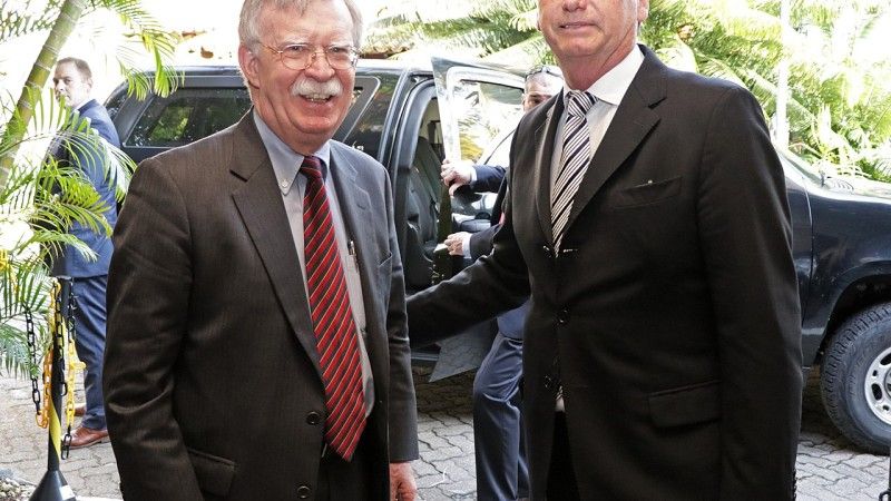 Prezydent Brazylii Jair Bolsonaro (po prawej) i doradca prezydenta USA ds. bezpieczeństwa John Bolton / Fot. Konsulat USA w Rio de Janeiro