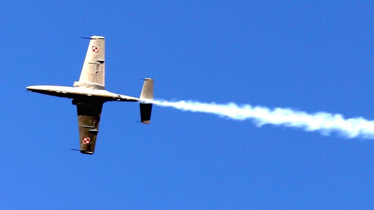 Samolot TS-11 Iskra podczas pokazu. Fot. Rafał Lesiecki/Defence24.pl