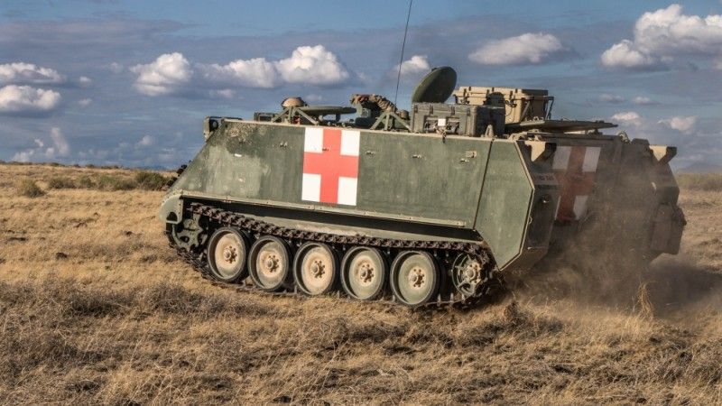 Należący do US Army transporter M113 podczas ćwiczeń na poligonie Orchard Training Center (Idaho) w 2018 roku, fot. Spc. Michael Hunnisett, 103rd Public Affairs Detachment