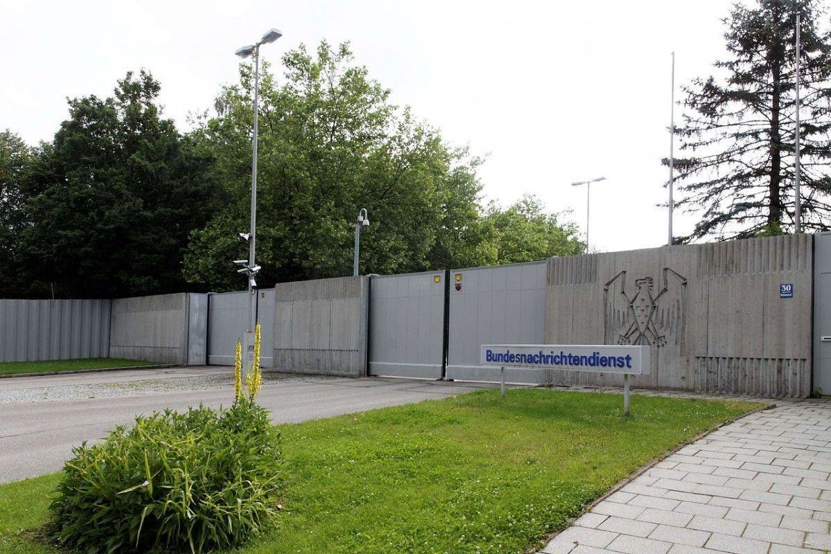 Niemiecki wywiad w epoce wojny hybrydowej