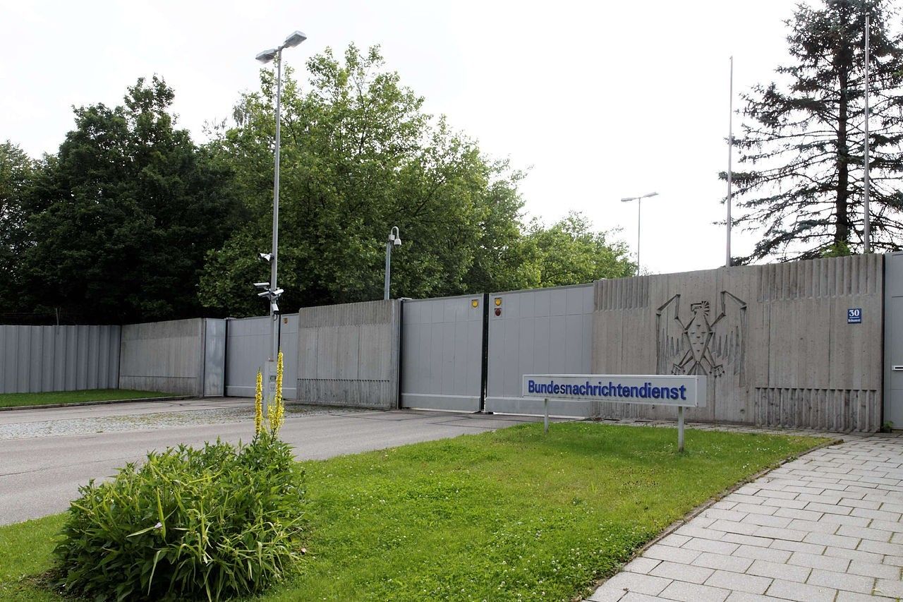 Kontrola nad służbami specjalnymi jako element architektury państwa ...