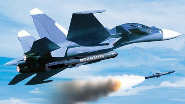 Wizja odpalenia pocisku BrahMos przez Su-30MKI - fot. BrahMos Aerospace