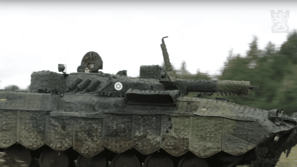 Fiński BMP-2 z kamuflażem mobilnym polskiej Lubawy. Fot. Siły zbrojne Finlandii/Youtube