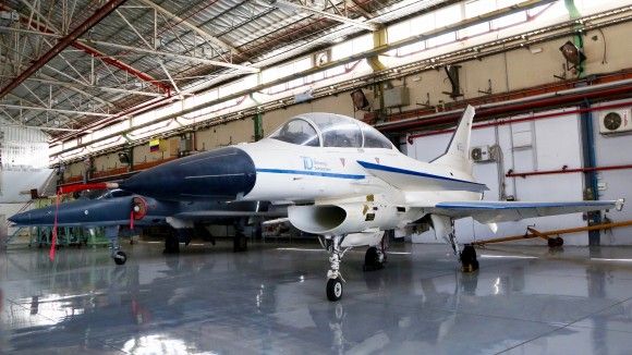 Jeden z trzech egzemplarzy samolotu IAI Lavi, łączącego cechy F-16 i układy kaczka zastosowanego w maszynach IAI Kfir. Fot. IAI