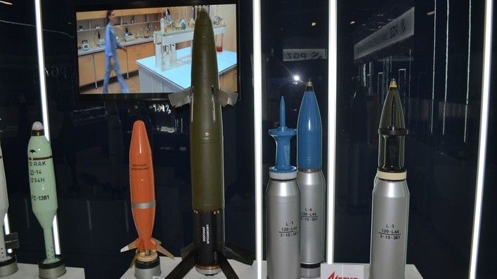 Since a few years, the Polish industry has been showcasing laser guided rounds that have not been ordered by the Polish MoD. Image Credit: M.Dura