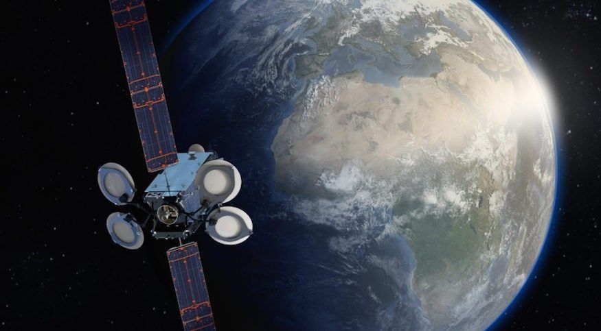 Artystyczna wizualizacja satelity AMOS-17. Ilustracja: Boeing