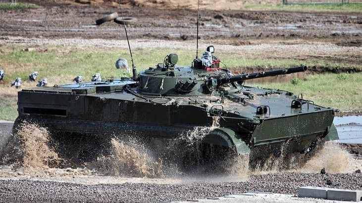 BMP-3 jest podstawą kilku różnych systemów bezzałogowych. Fot. Vitaly V. Kuzmin/Wikimedia Commons/CC BY-SA 3.0.