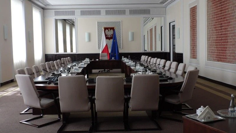 Sala im. Andrzeja Frycza Modrzewskiego w gmachu Kancelarii Prezesa Rady Ministrów; Fot.: commons.wikimedia.org