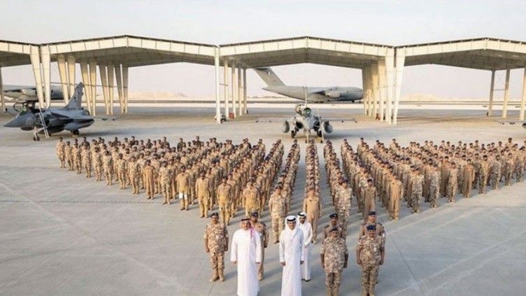 Przyjęcie pierwszego samolotu Rafale przez SEmirskie Siły Powietrzne Kataru. Fot. twitter.com/mod_qatar