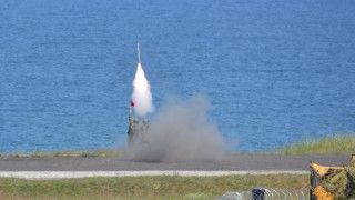 Odpalenie słowackiej „Igły” „z ramienia”. Fot. M.Dura