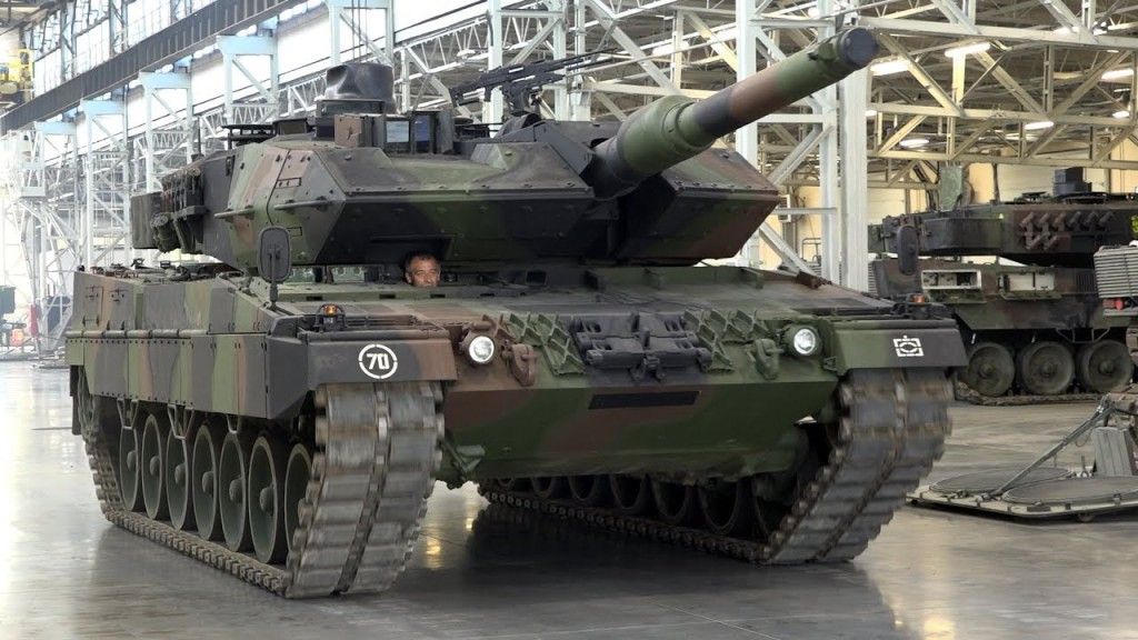 Czołg Leopard 2A5 w Centrum Serwisowym Leopard w Poznaniu. Fot. Defence24.pl.