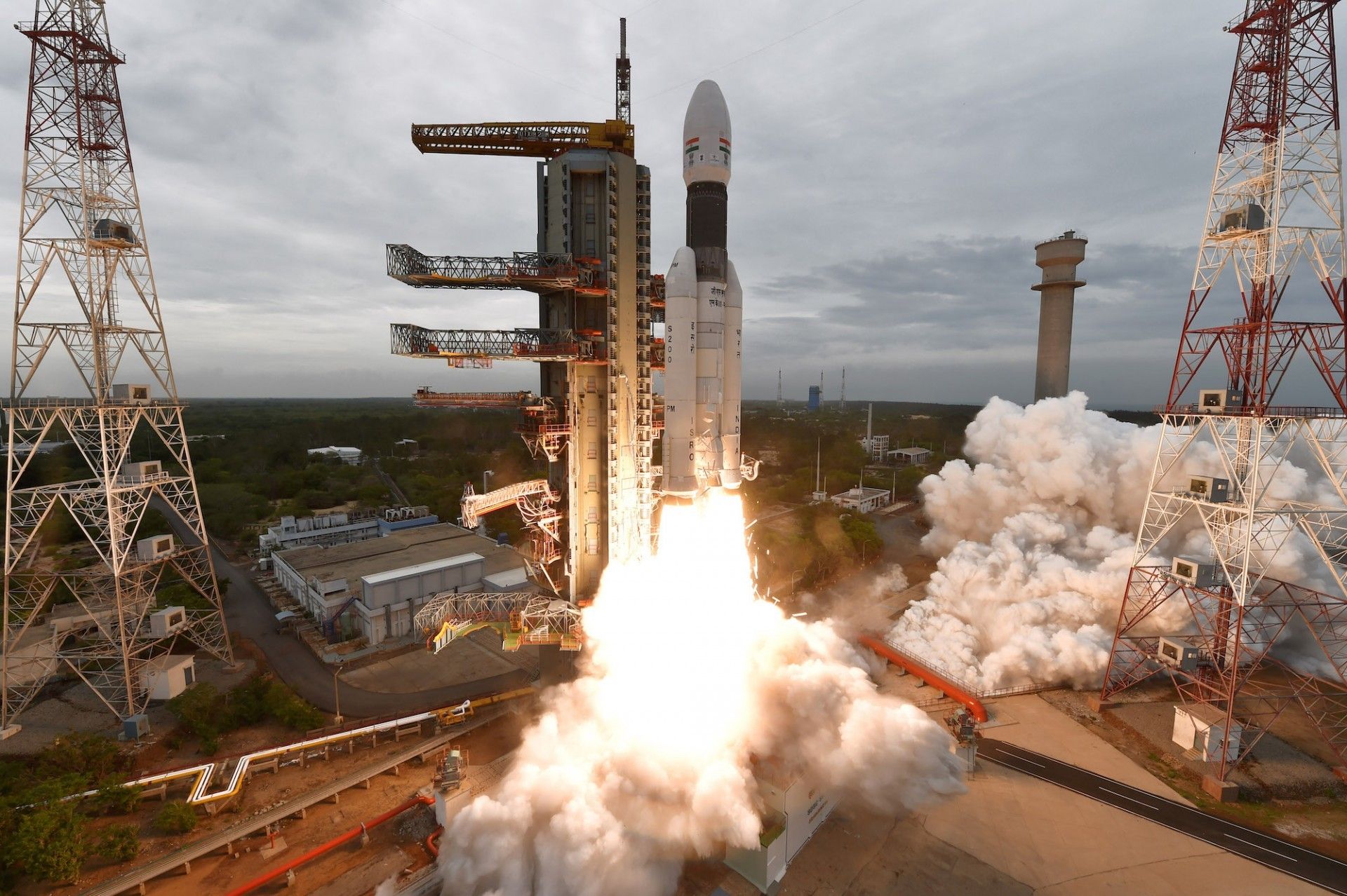 Start rakiety GSLV Mk-III z misją Chandrayaan-2. Fot. ISRO [isro.gov.in]
