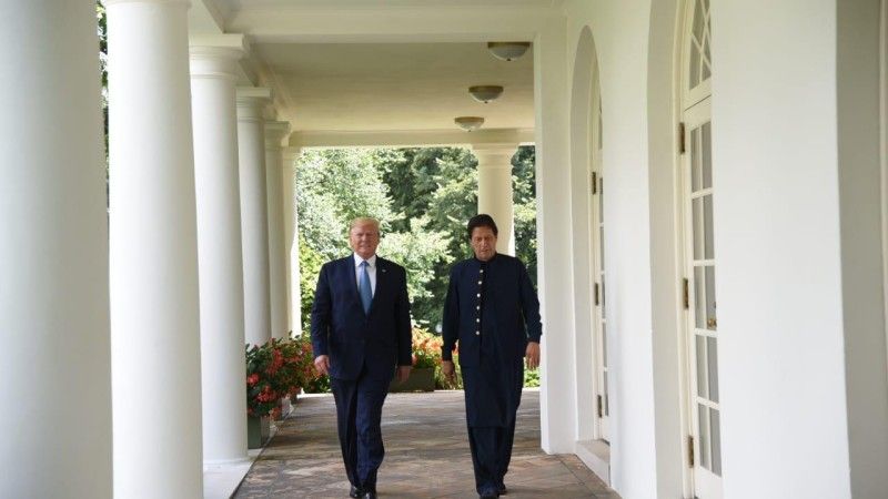 Prezydent USA Donald Trump (z lewej) i premier Pakistanu Imran Khan / Fot. twitter.com/pid_gov