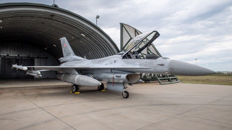F-16 w 32 Bazie Lotnictwa Taktycznego w Łasku / Fot. MON