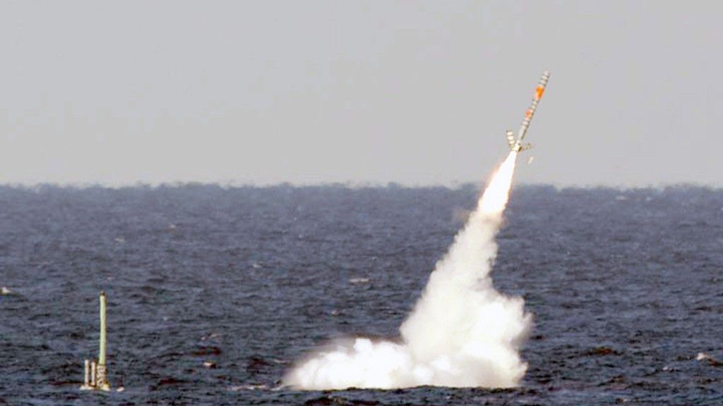 Wystrzelenie rakiety Tomahawk z okrętu podwodnego USS "Florida". Fot. U.S. Navy
