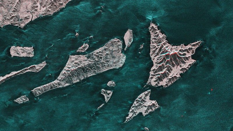 Wizualizacja dwóch zdjęć SAR z Indonezji, zrobionych w odstępie zaledwie kilku minut przez dwa satelity ICEYE wystrzelone w lipcu 2019 roku. Fot. ICEYE [iceye.com]