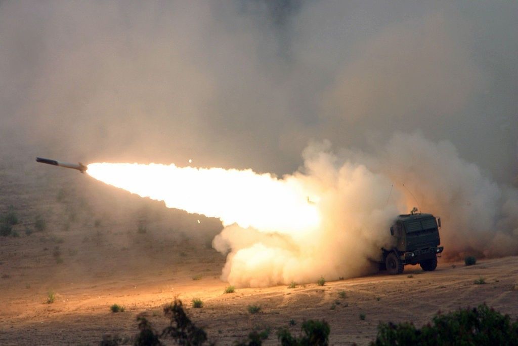 M142 HIMARS w czasie strzelań. Fot. LCPL Seth Maggard/USMC