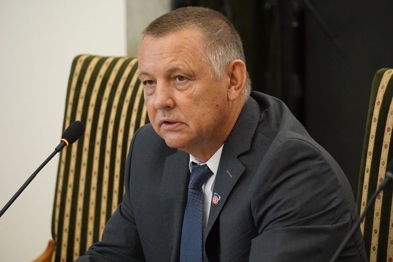 Były prezes NIK Marian B. z zarzutami