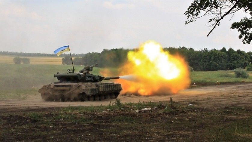 Ukraiński T-64BW. Fot. MO Ukrainy