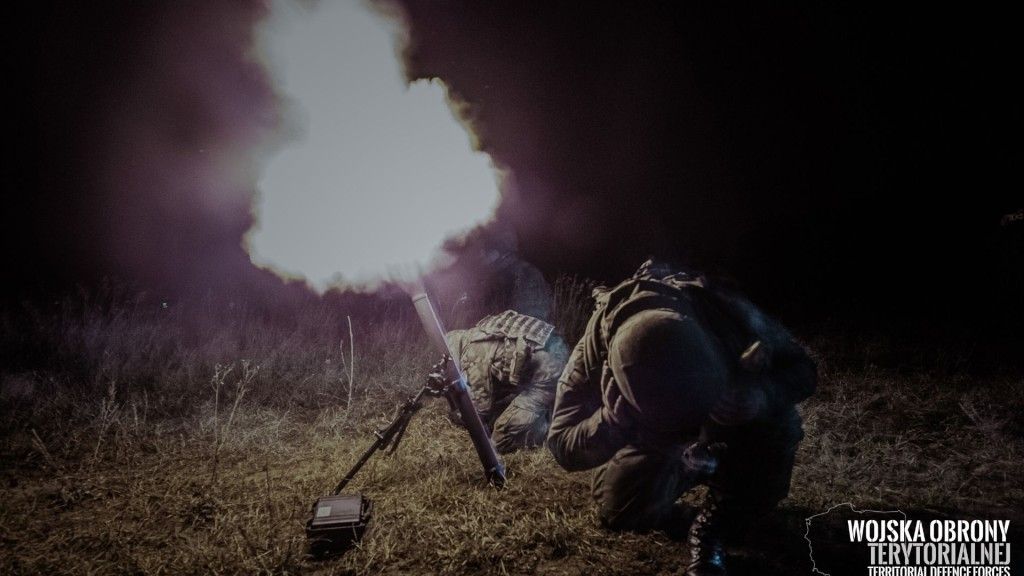 Strzelania WOT z lekkich moździerzy na poligonie w Orzyszu. Fot. DWOT