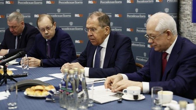 Siergiej Ławrow, Minister spraw zagranicznych Federacji Rosyjskiej (drugi od prawej/ Fot. twitter.com/mfa_russia/
