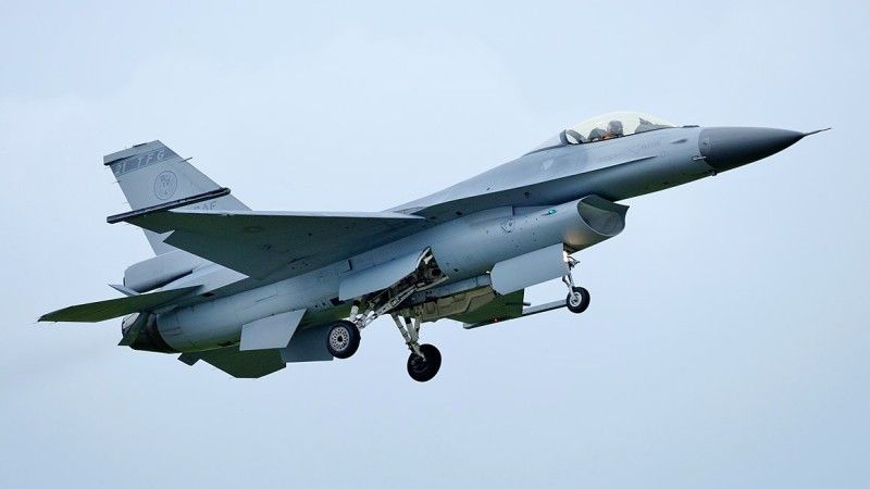 Tajwański F-16 jeszcze przed modernizacją, fot.  玄史生 - praca własna, licencja CC0, commons.wikimedia.org