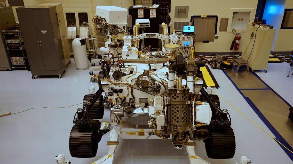 Łazik Perseverance w toku przygotowań do startu z Kennedy Space Center na Florydzie. Fot. NASA/JPL-Caltech [nasa.gov]