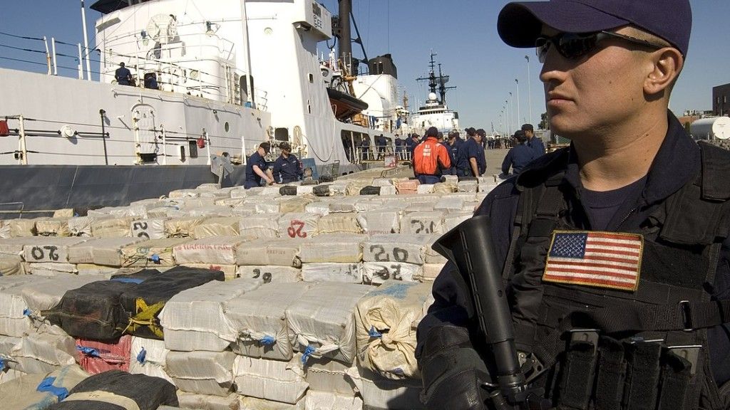 Zatrzymane przez Amerykanów narkotyki, fot. U.S. Coast Guard Domena publiczna