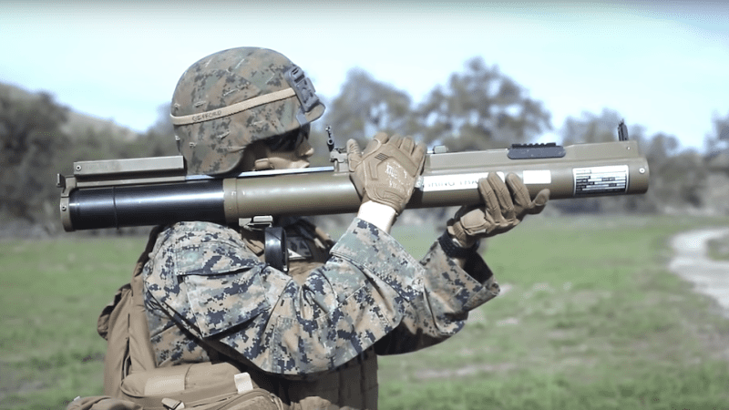 Granatnik M72 w rękach żołnierzy US Army. Fot. US Marine Corps (DVIDS).