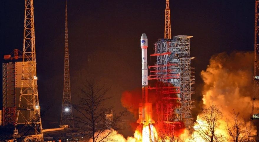 Start rakiety Chang Zheng-3B. Fot. CASC-China Aerospace Science and Technology Corporation [spacechina.com]