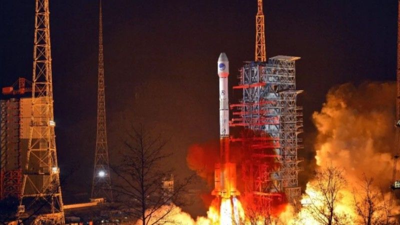 Start rakiety Chang Zheng-3B. Fot. CASC-China Aerospace Science and Technology Corporation [spacechina.com]