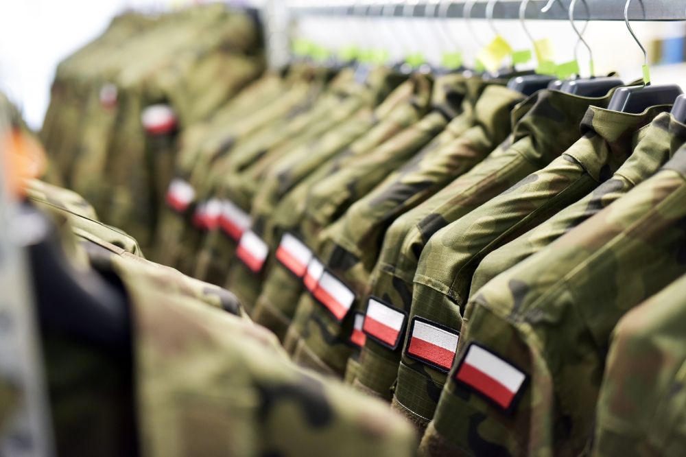 Zmiany w umundurowaniu – koniec swetrów i tropikalnych szortów