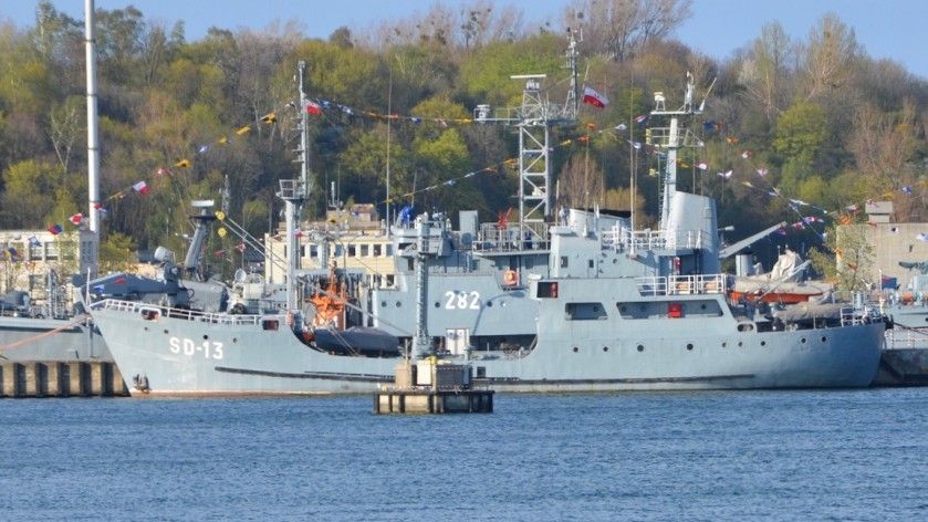 Obecnie służąca w Marynarce Wojennej stacja demagnetyzacyjna. Fot. Maciej Szopa/Defence24
