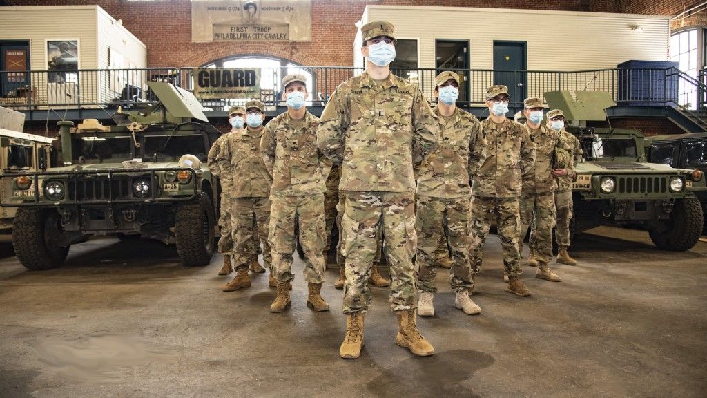 Żołnierze Gwardii Narodowej wykonujący zadanie związane ze zwalczaniem pandemii koronawirusa (zdjęcie ilustracyjne). Fot. Master Sgt. George Roach/US Air National Guard
