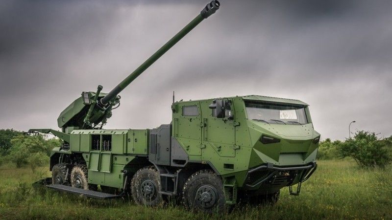 Nexter Caesar na podwoziu Tatra 8x8. Fot. Nexter