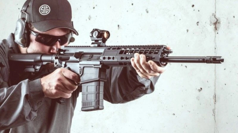 Karabin SIG716G2 produkcji SIG Sauer Inc. wybrany w 2018 r. przez indyjskie siły zbrojne. Fot. SIG Sauer Inc.