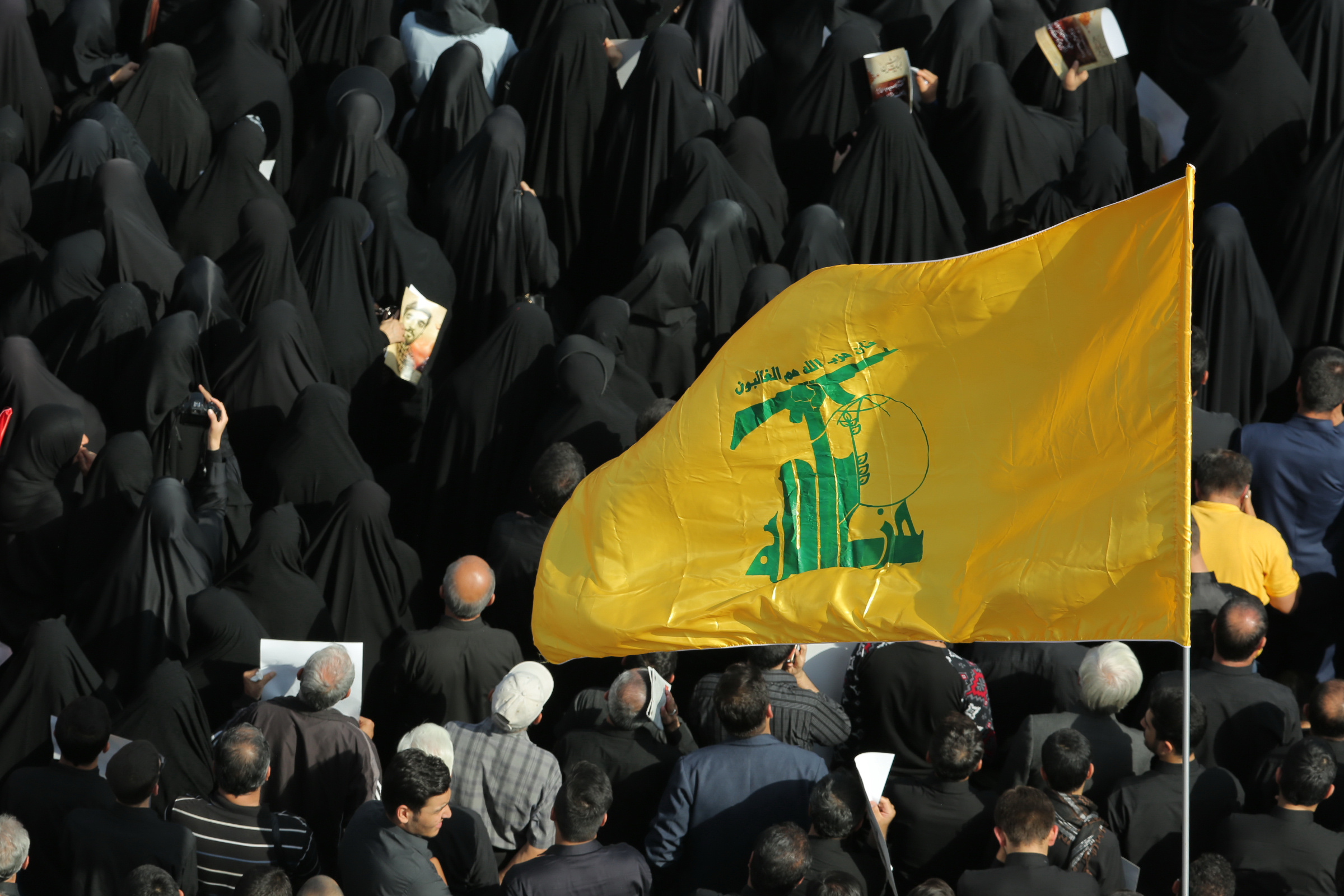 Emiraty rozmawiają z Hezbollahem. Co z eskalacją na Bliskim Wschodzie?